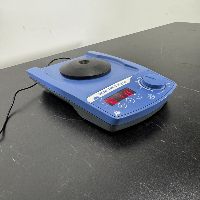 IKA MS 3 Digital Vortexer image 0